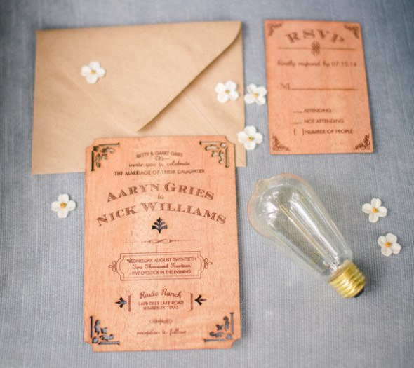 engraved_invite_pinkparasol